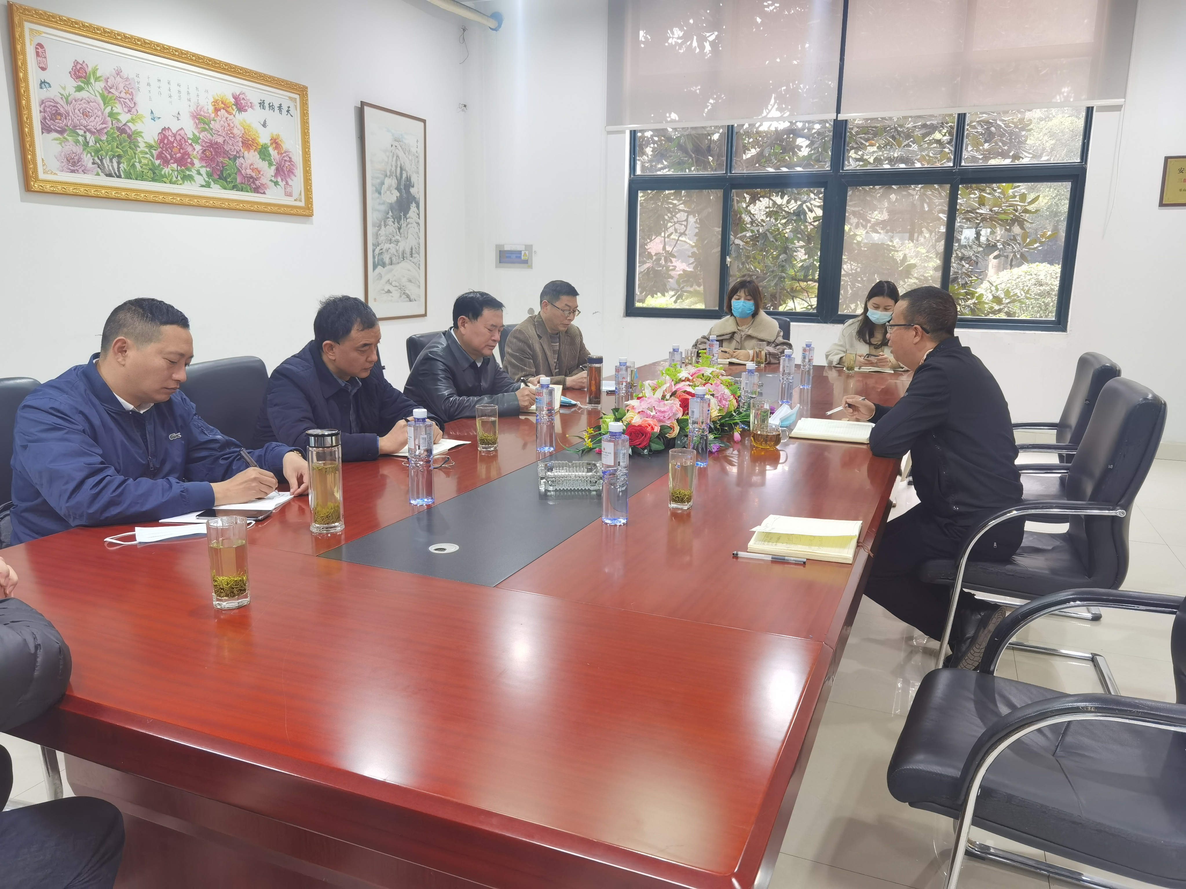 ��üɽ���˴�ί����